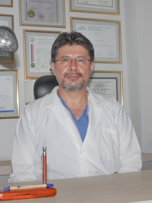 Dr. Darío De la Torre